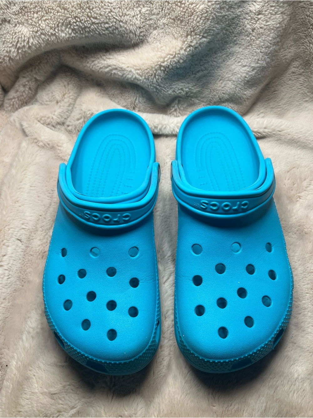 Crocs Mens size 10 women’s size 12